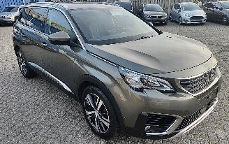 Peugeot 5008 Peugeot 5008 Allure picture 4