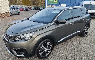  Peugeot 5008 Peugeot 5008 Allure 2019/9