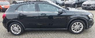 Mercedes GLA Mercedes-Benz GLA 200 leder navi amg line topstaat ! picture 6