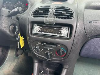 Peugeot 206  picture 4