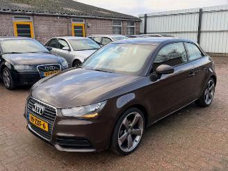 Audi A1 Audi A1 Attraction 1.6 TDI DSG picture 5