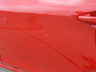 Peugeot 208  picture 12