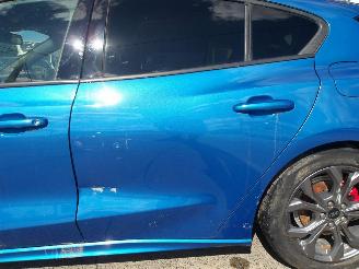 Ford Focus ST-LINE picture 12