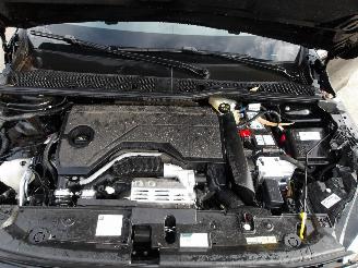 Peugeot 208 GT picture 18