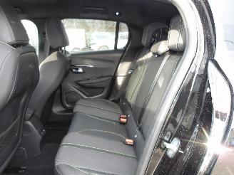 Peugeot 208 GT picture 23