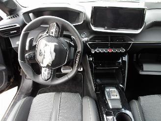 Peugeot 208 GT picture 22