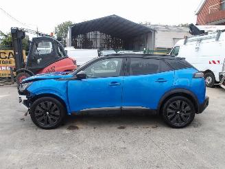 Peugeot 2008 GT picture 9