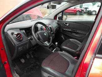 Renault Captur  picture 13