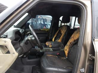 Land Rover Defender D300 X DYNAMIC picture 16