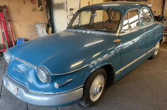 skadebil auto Panhard PL 17 SEDAN 1962/1