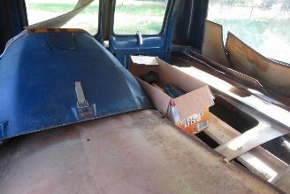 Dodge  B30 SPORTSMAN ROYAL V8 MET LPG picture 19