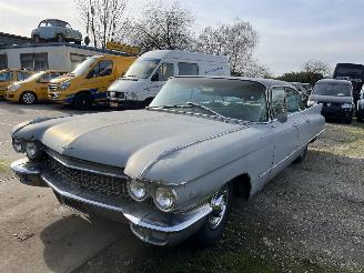 Auto incidentate Cadillac Fleetwood V8 6400cc sedan 1960/1
