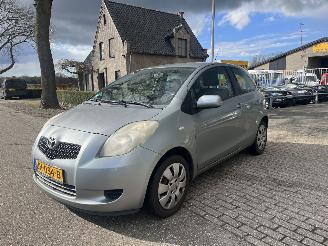 škoda osobní automobily Toyota Yaris 1.3 16v VVT-i Linea Terra AIRCO 2007/4