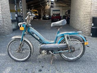 damaged bicycles Overige  Flandria Diana klassieke bromfiets uit belgie 1971/1