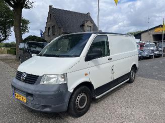 skadebil bedrijf Volkswagen Transporter BESTEL TDI 63KW 0.8 2006/3