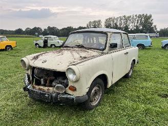 Voiture accidenté Trabant P 601 OPKNAPPER / RESTAURATIE PROJECT 1986/8