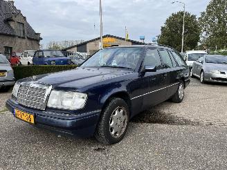 škoda osobní automobily Mercedes 200-280 E280 ELEGANCE 7 PERSOONS UITVOERING, AIRCO, PRIJS IS INCL. BTW !!! 1995/1