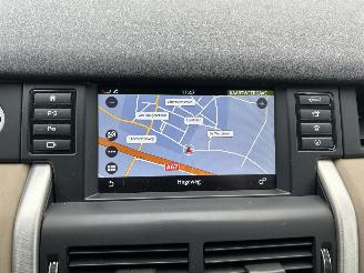 Land Rover Discovery Sport 2.0 TD4 HSE Luxury picture 13