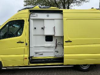Mercedes Sprinter 319 CDI 3.0 V6 ex ambulance picture 23