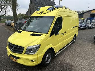 Mercedes Sprinter 319 CDI 3.0 V6 ex ambulance picture 24