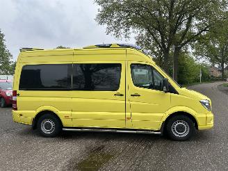Mercedes Sprinter 319 CDI 3.0 V6 ex ambulance picture 15