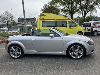 Audi TT ROADSTER 1.8 5V TURBO QUATTRO (4x4) picture 14
