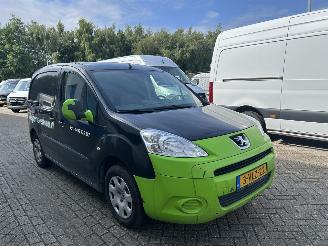 Peugeot Partner bestel 120 1.6 e-HDI L1 XR Profit + MOTORSCHADE ! picture 11