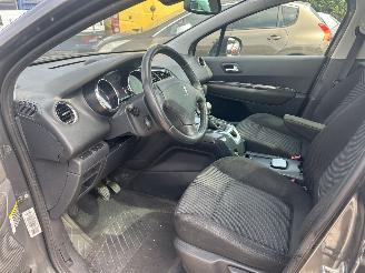 Peugeot 5008 1.6 HDiF Blue Lease 7p picture 5