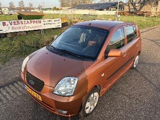 Kia Picanto 1.0 LX picture 23