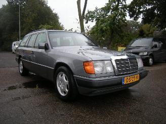 Mercedes 200-300D 3.0 300 TE 24_V (124.091) MULTI KLEPPER !!! UNIEKE AUTO MET OA AIRCO picture 10