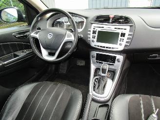 Lancia Delta 1.8 16V Automaat Leder Navi picture 10