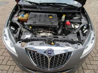 Lancia Delta 1.8 16V Automaat Leder Navi picture 8