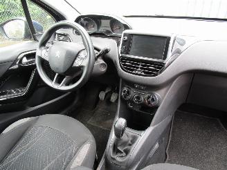 Peugeot 208 Navi Airco Radio/CD 131.000 KM picture 12
