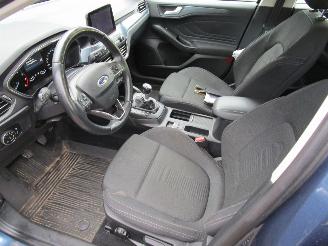Ford Focus 1.0 Hybride Active Navi Camera 6-Bak picture 16