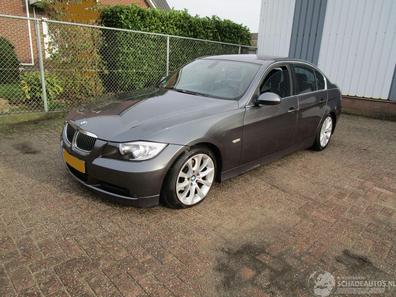 BMW 3-serie 320i Clima Leder 6-Bak