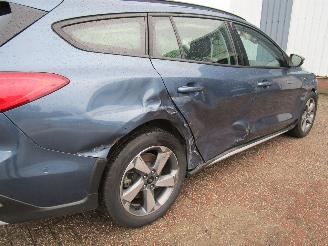 Ford Focus 1.0 Hybride Camere Navi 6-Bak picture 8