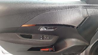 Peugeot 208 1.2 VTI 12 V PURETECH 75 PK ... picture 8