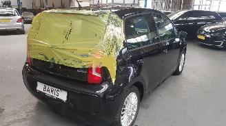 Volkswagen Up! 1.0 12V BENZ 60 PK 5 DRS... picture 4
