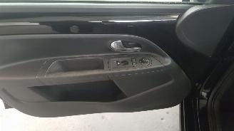 Volkswagen Up! 1.0 12V BENZ 60 PK 5 DRS... picture 7