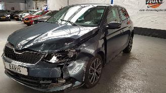 Auto incidentate Skoda Fabia 1.2 TSI 16V AUT 4DRS  BENZ 1.197CC 81KW 110PK 2017/2