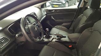 Renault Mégane 1.3 TCE 115 16V 4DRS BENZ 1.332CC 85KW 116PK picture 9