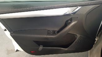 Skoda Octavia 1.4 TSI 16V G-TEC COMBI/O 4DRS  1.395CC 81KW 110PK picture 8