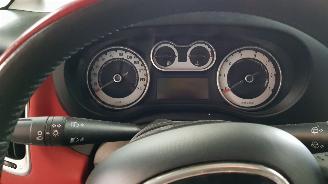 Fiat 500L 1.4 16V MPV  BENZ 1.368CC 70KW 95PK picture 10