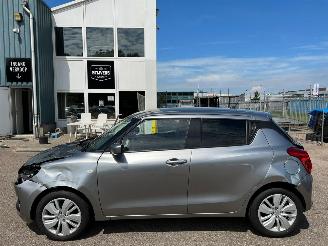 Unfallwagen Suzuki Swift 1.2 Select Smart Hybrid BJ 2021 6185 KM 2021/10