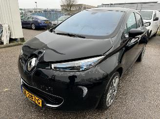 škoda osobní automobily Renault Zoé Q210 ZEN QUICK CHARGE 22KW) 2015/6