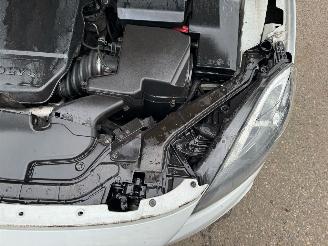 Volvo V-40 Cross Country 1.6 D2 AUTOMAAT Kinetic BJ 2013 281.385 KM picture 8