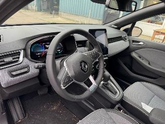 Renault Clio 1.6 AUTOMAAT E-Tech Full Hybrid 145 esprit Alpine BJ 2024 3.100 KM picture 7