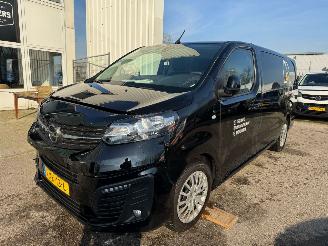 krockskadad bil bedrijf Opel Vivaro 2.0 Diesel 145 L3 BJ 2023 70.417 KM 2023/10