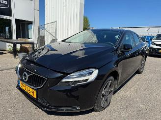  Volvo V-40 1.5 T2 Momentum Automaat 2016/1