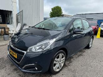 Auto incidentate Peugeot 208 1.2 PureTech Signature BJ 2019 2019/1